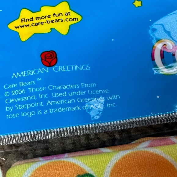 2006 American Greetings Care Bears Stretchable Fabric Book Cover Colorful - Picture 5 of 5